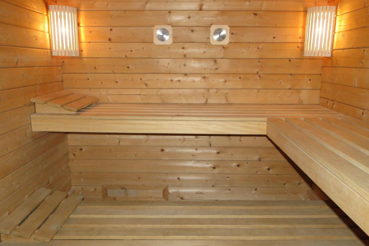 Gite 1805 Montagnes Du Jura Avec Spa Et Sauna Classe 3 Etoiles Foncine-le-Haut Exterior foto